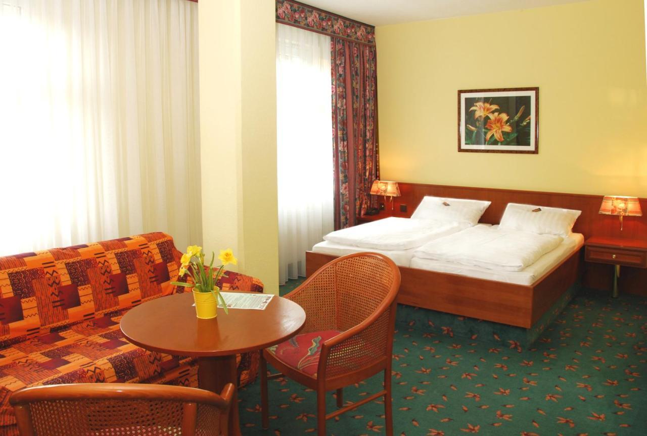 Brandiser Parkhotel Buitenkant foto